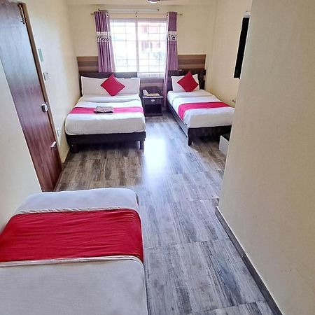 Hotel Elite Покхара Экстерьер фото